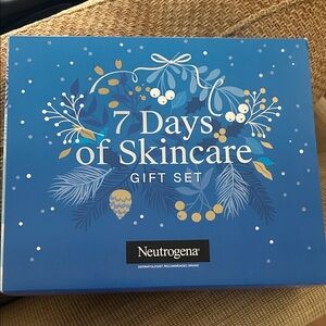 Neutrogena 7 Days of Skincare Gift Set - Blue